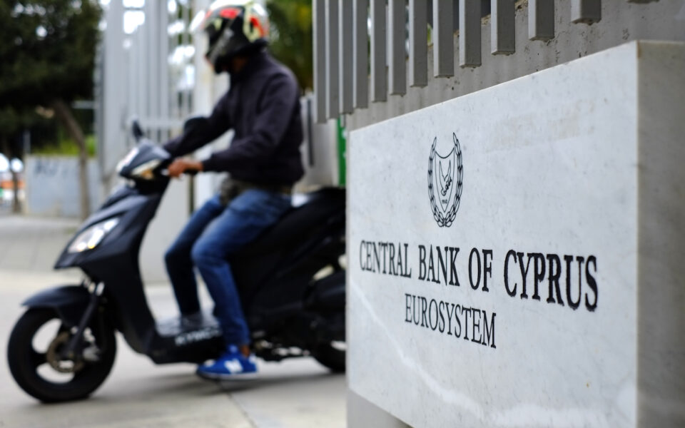 Nine Lebanese banks to withdraw from Cyprus