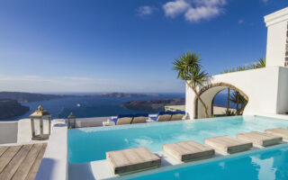 Hotel offers true iconic experience of Santorini