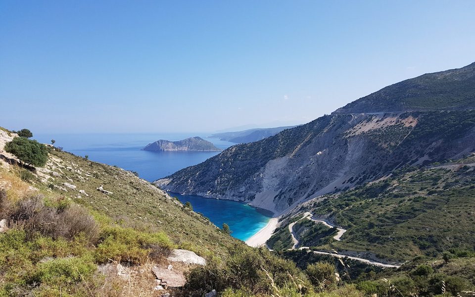 Kalamata and Kefalonia among world’s most scenic locations for driving