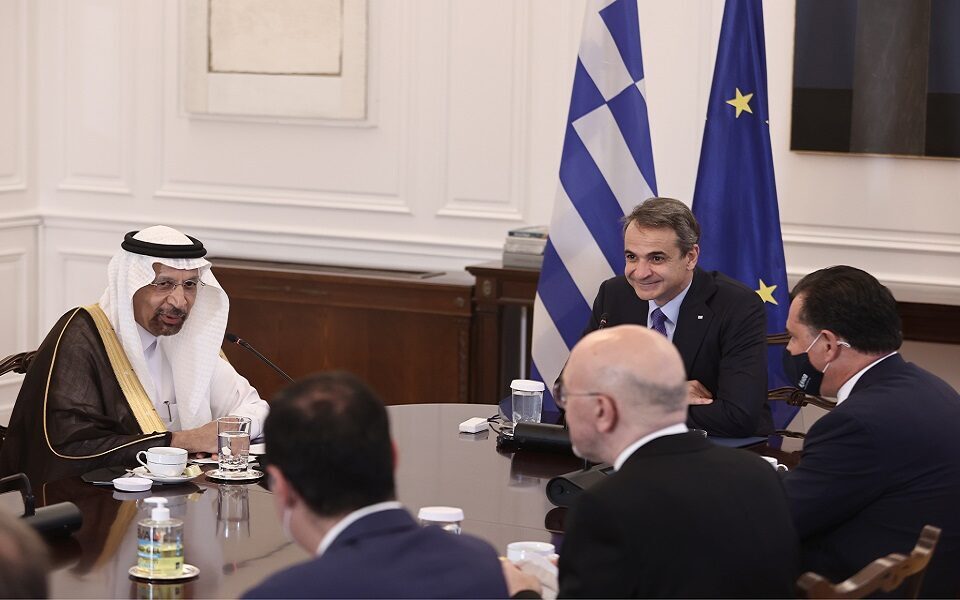 Greece, Saudi Arabia discuss boosting energy, tourism, shipping ties