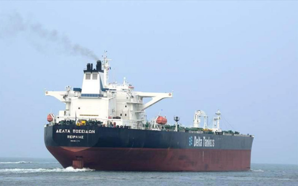 Questions over handling of oil tanker