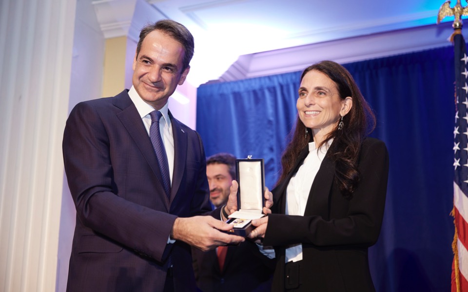 pm-honors-top-greek-americans-for-their-contribution9