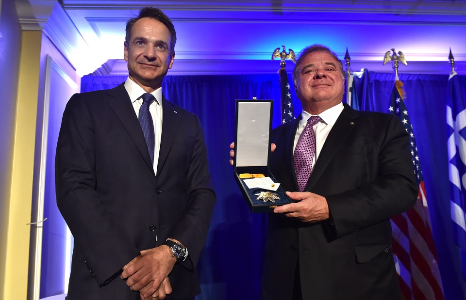 pm-honors-top-greek-americans-for-their-contribution19