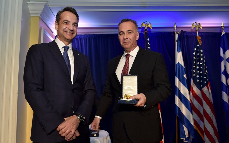 pm-honors-top-greek-americans-for-their-contribution21