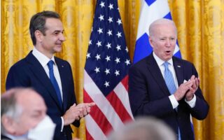 PM confirms Greek interest in F-35s at White House reception