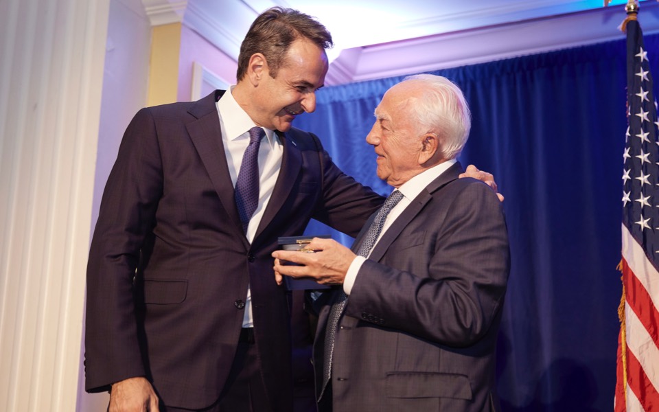 pm-honors-top-greek-americans-for-their-contribution7
