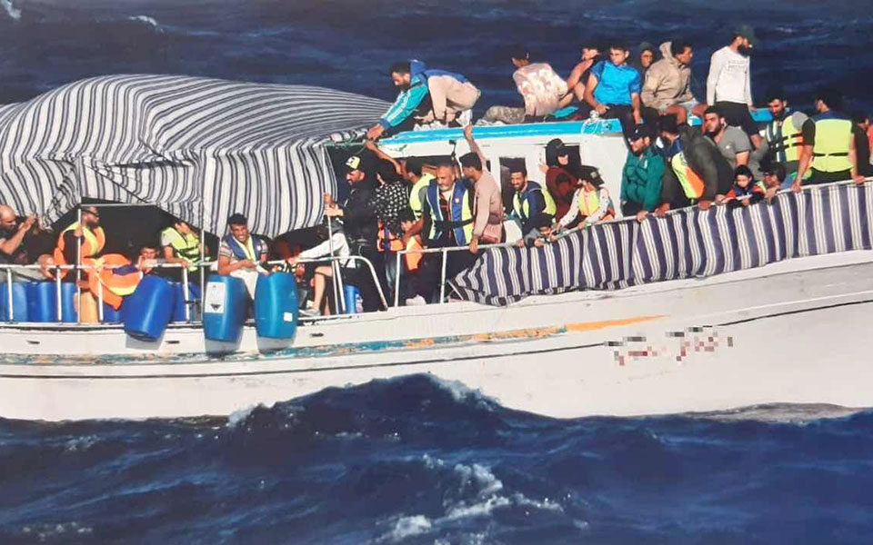 Migrants rescue completed off Karpathos