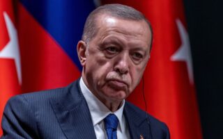 Erdogan takes issue with US military presence in Greece