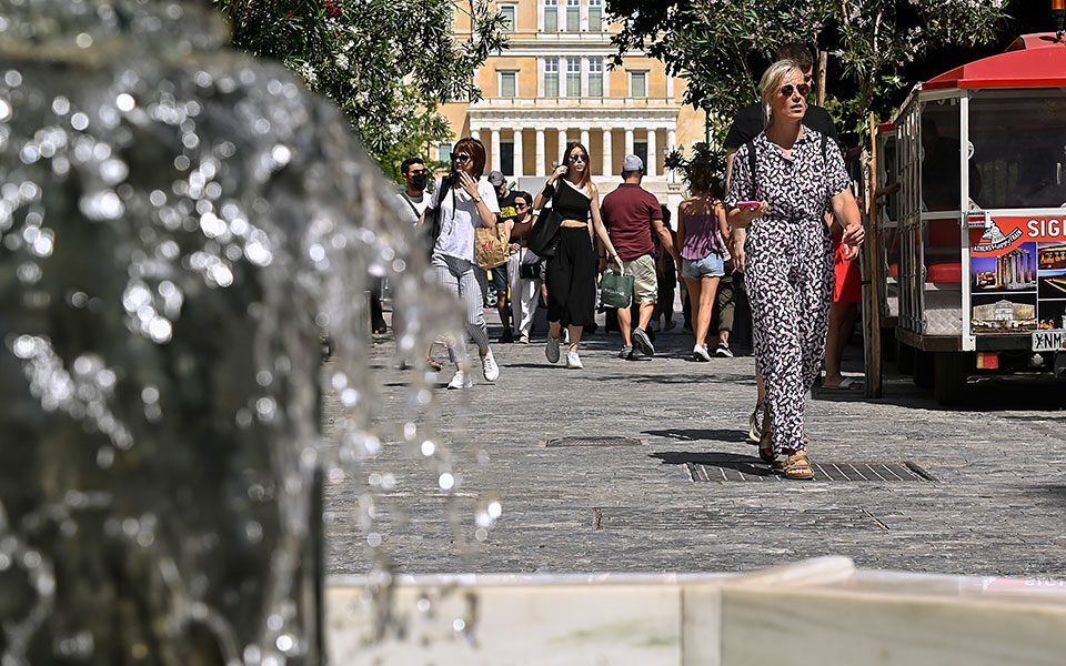 June was hottest June on record globally, Copernicus says
