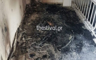 Lightning strike burns roof, staircase in Thessaloniki apartment building