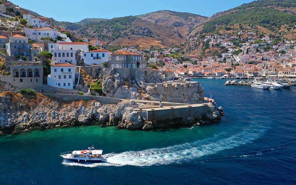5-charming-island-day-trips-from-athens7