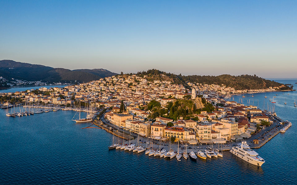 5-charming-island-day-trips-from-athens1