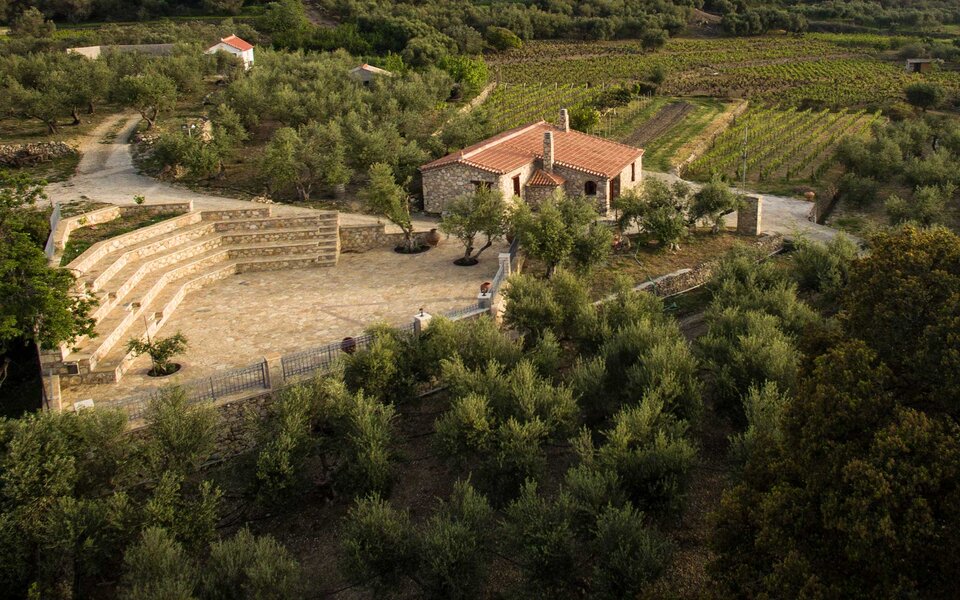 5-greek-islands-for-wine-lovers9