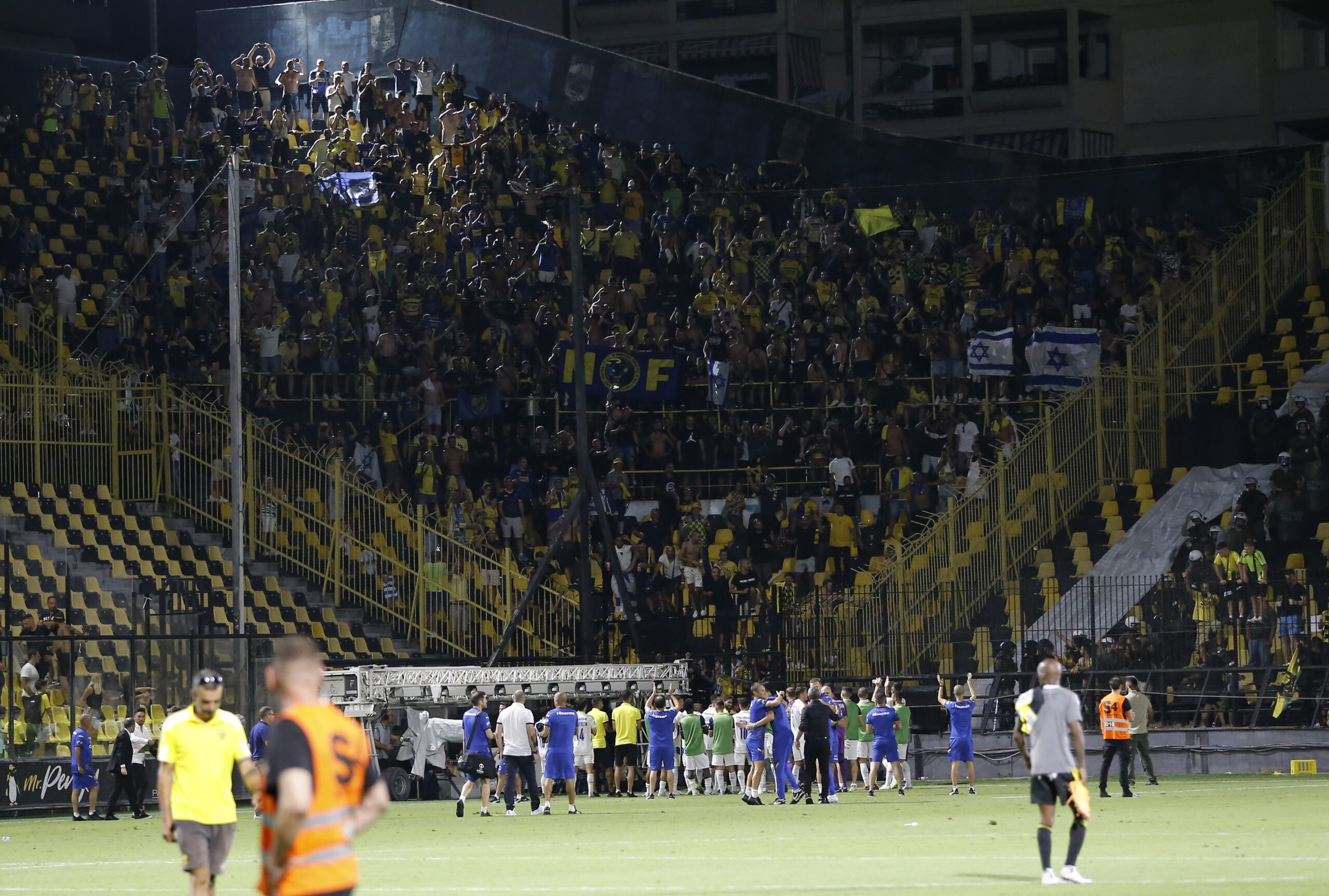 15 fans of Israeli club Maccabi Tel Aviv arrested in Greece |  
