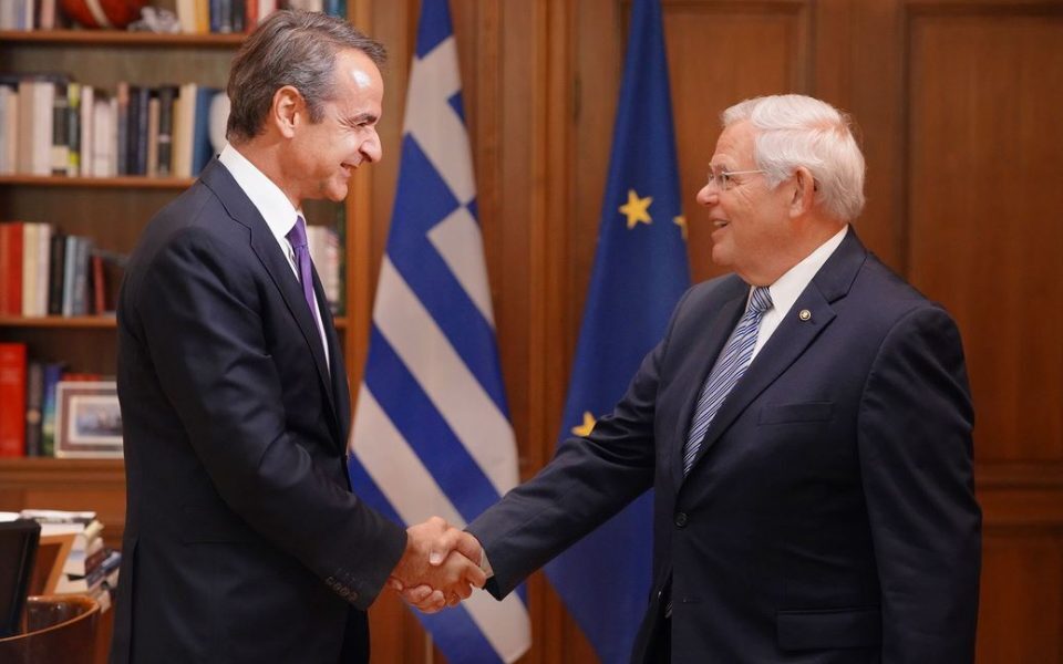 PM meets Menendez and discuss US-Greek relations