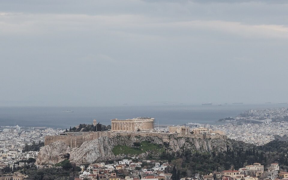 Plan in pipeline to protect, showcase Acropolis walls