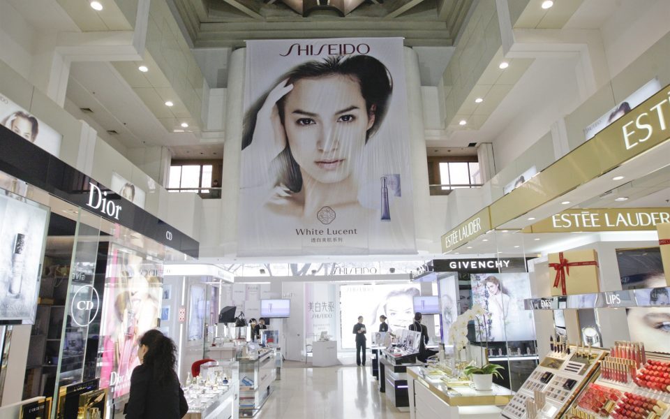 Greeks cut back on cosmetics, clothing