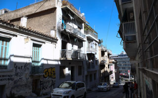 Eight squatters arrested in occupied Exarchia building