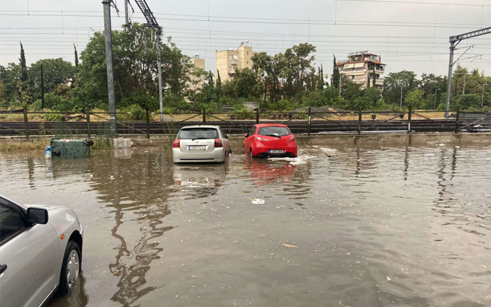 Rainfall causes road closures in Athens