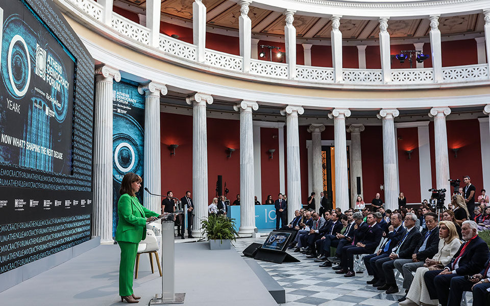 President inaugurates Athens Democracy Forum