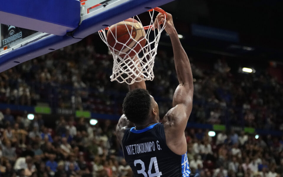 Antetokounmpo leads late, Greece tops Croatia in EuroBasket