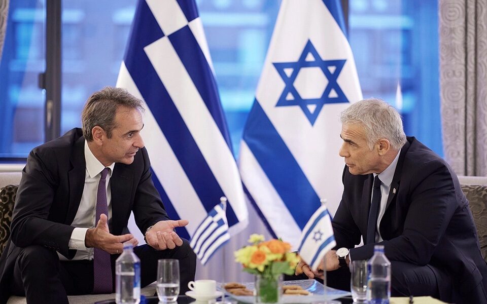Mitsotakis tells Lapid Ankara’s actions ‘undermine stability’ in East Med
