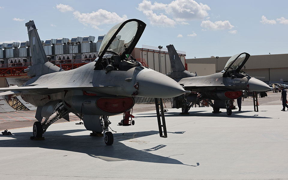 Hellenic Air Force receives its first Viper F-16 fighters