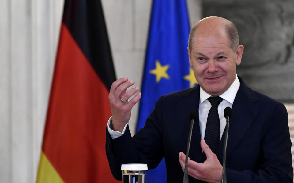 German Chancellor says a solution can be found on speculative gas price spikes