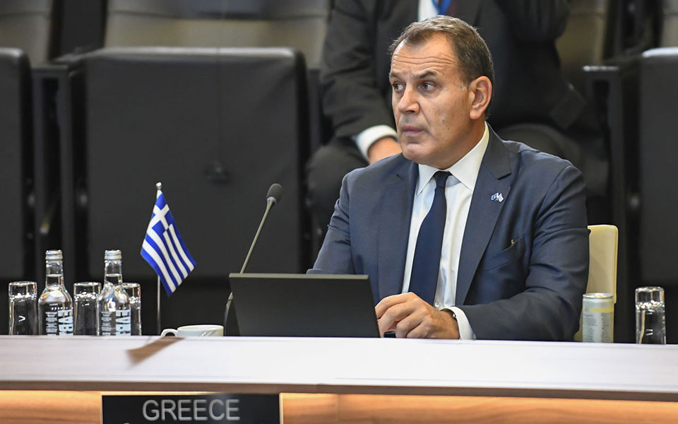 Panagiotopoulos to Akar: Talks futile while threats continue