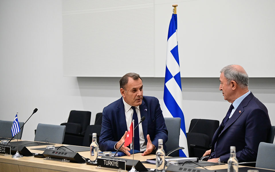 Greek and Turkish defense ministers meet