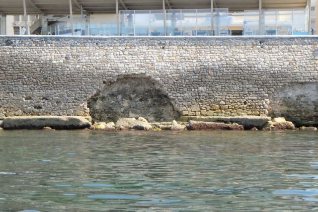 Coastal section of Iraklio’s Venetian Walls under restoration