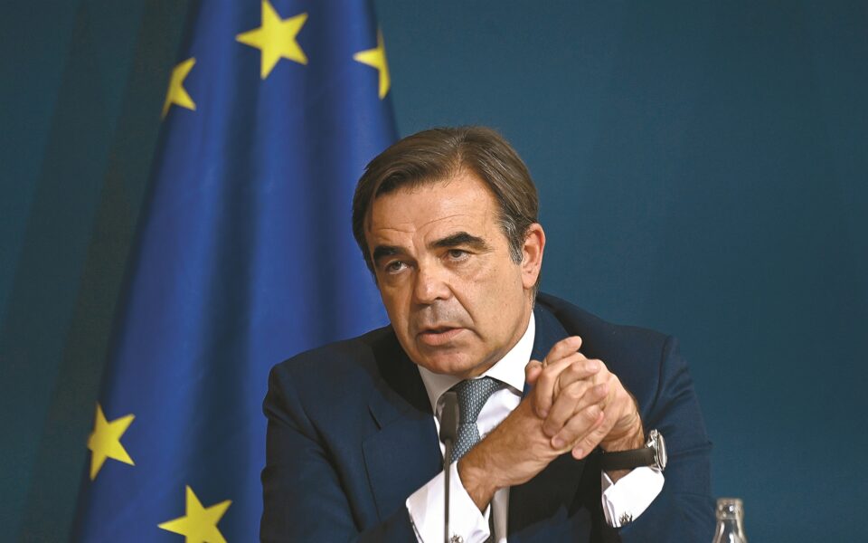 EU’s Schinas rails against continued imprisonment of ethnic-Greek mayor in Albania