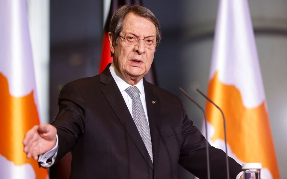 Cyprus president wants corruption claims against him investigated