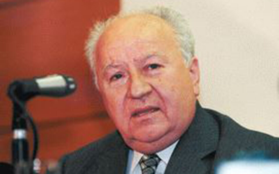 Seismologist Vassilis Papazachos dead at 92