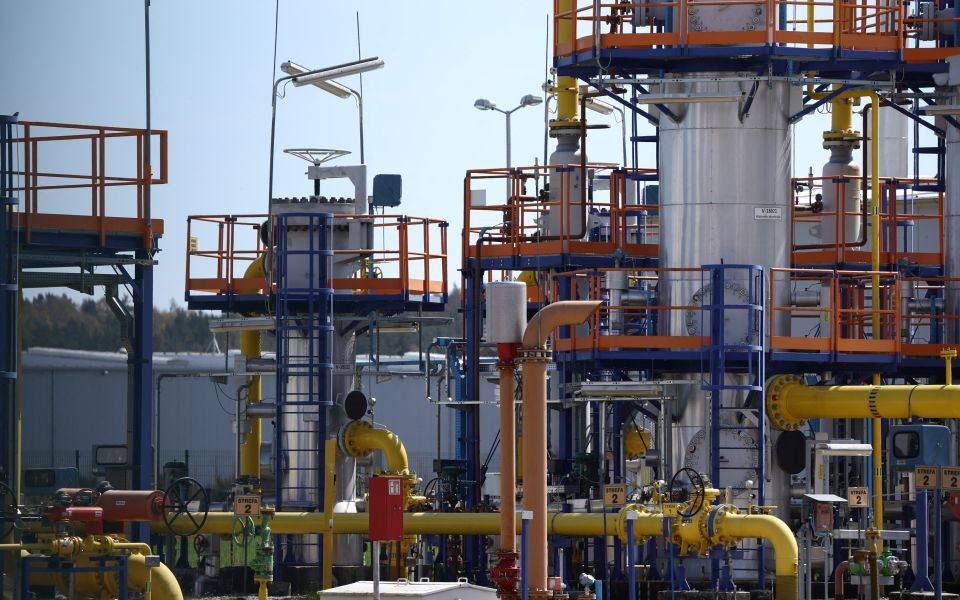EU countries spar over 275 euros/MWh gas cap proposal