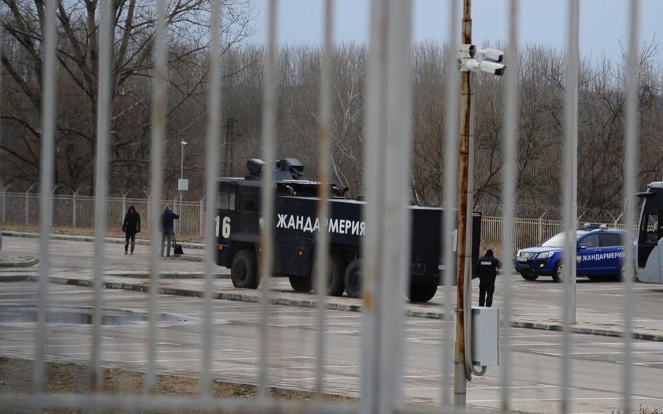 Bulgarian border policeman shot dead at border with Turkey