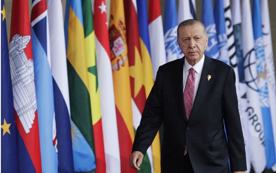 Erdogan says military threat to Greece a ‘basic principle’