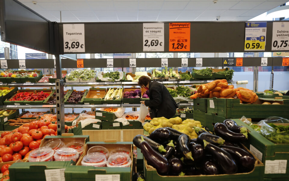 Greece overall inflation low but food prices are soaring
