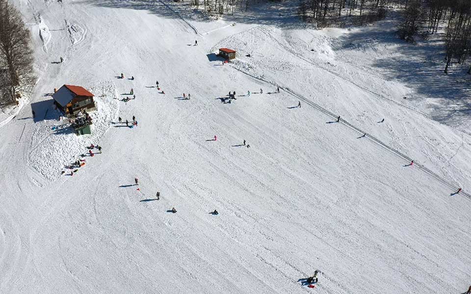 at-a-glance-the-ski-and-snowboarding-centers-of-greece7