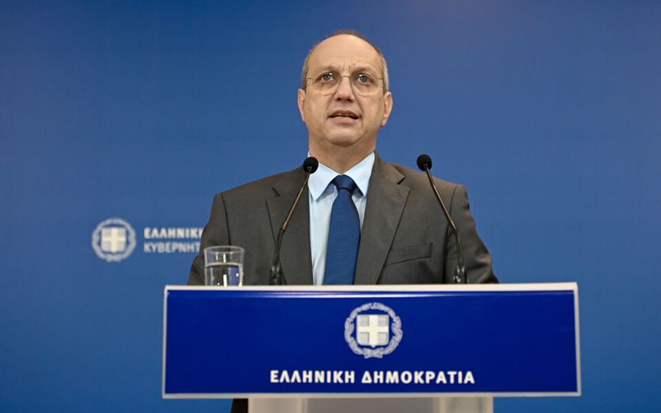 Athens rejects latest Cavusoglu threats
