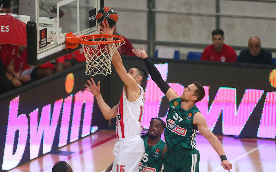 Reds trounce the Greens away for the Euroleague