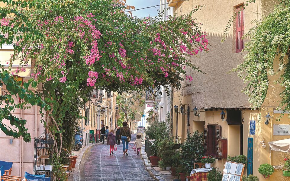 Plaka plagued by onslaught of tourism, Airbnbs