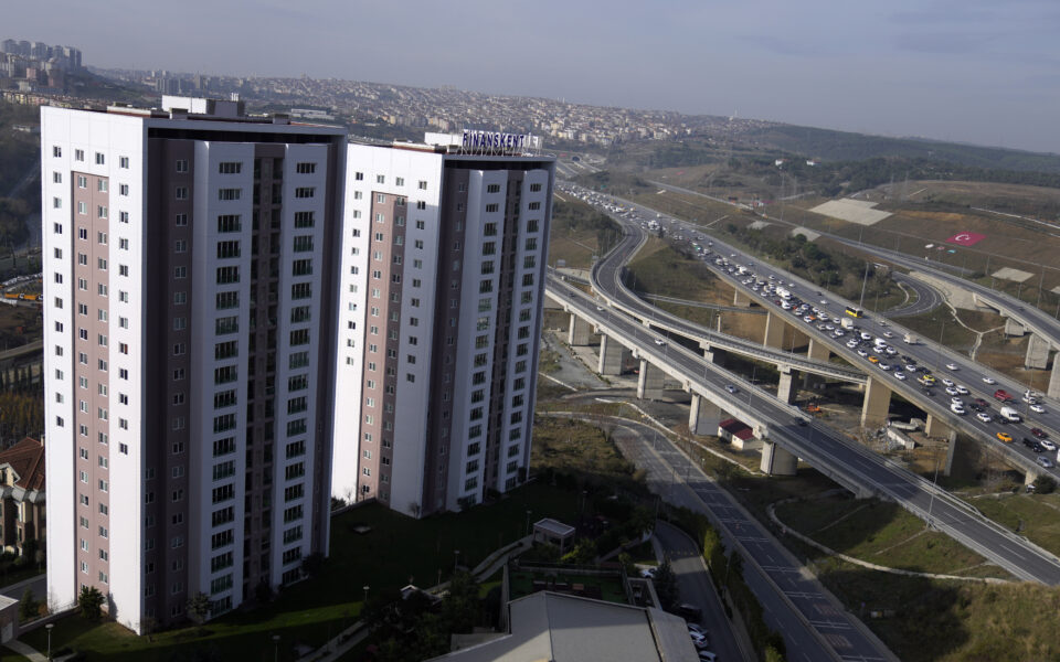 Home prices, rents skyrocket in Turkey amid economic turmoil