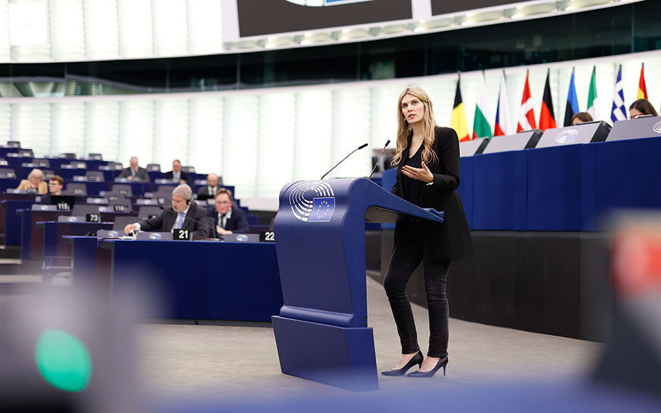 Socialists drop MEP detained for corruption