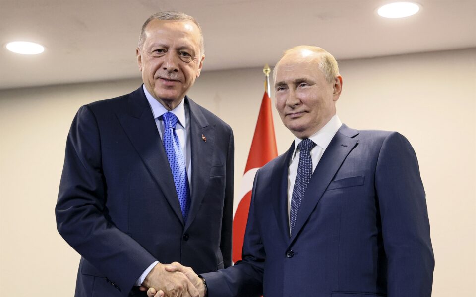 Like Russia, Turkey eyes new empire