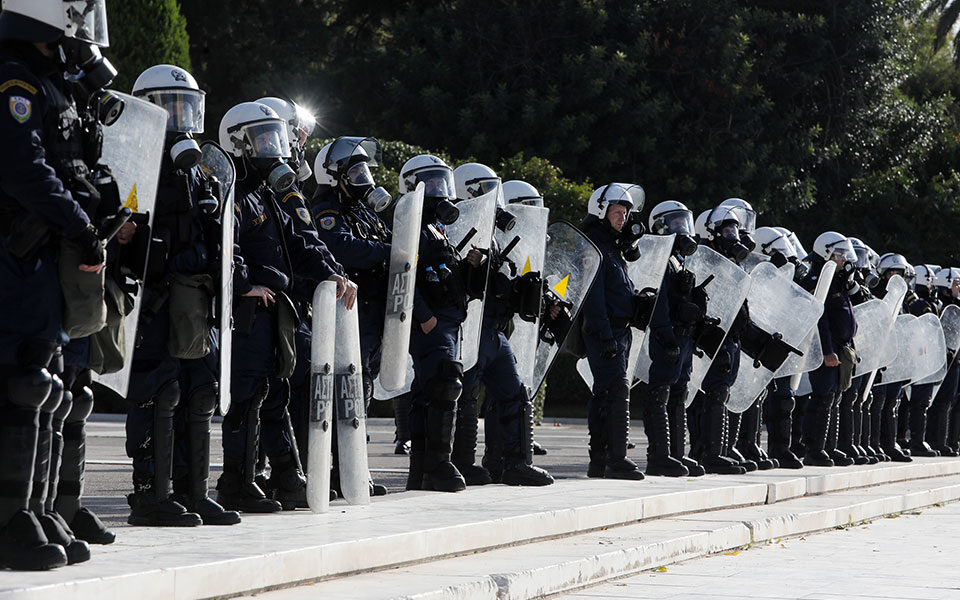 Riot police attacked outside of Thessaloniki university
