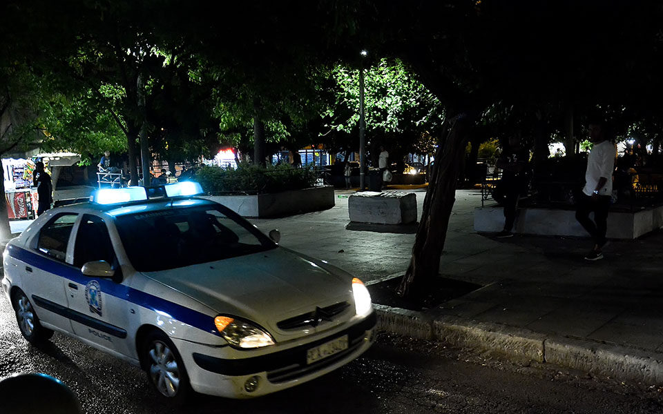 Resident shoots and injures burglar in Thessaloniki