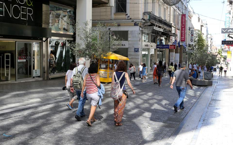 Three times more businesses opened than closed in Athens during 2022