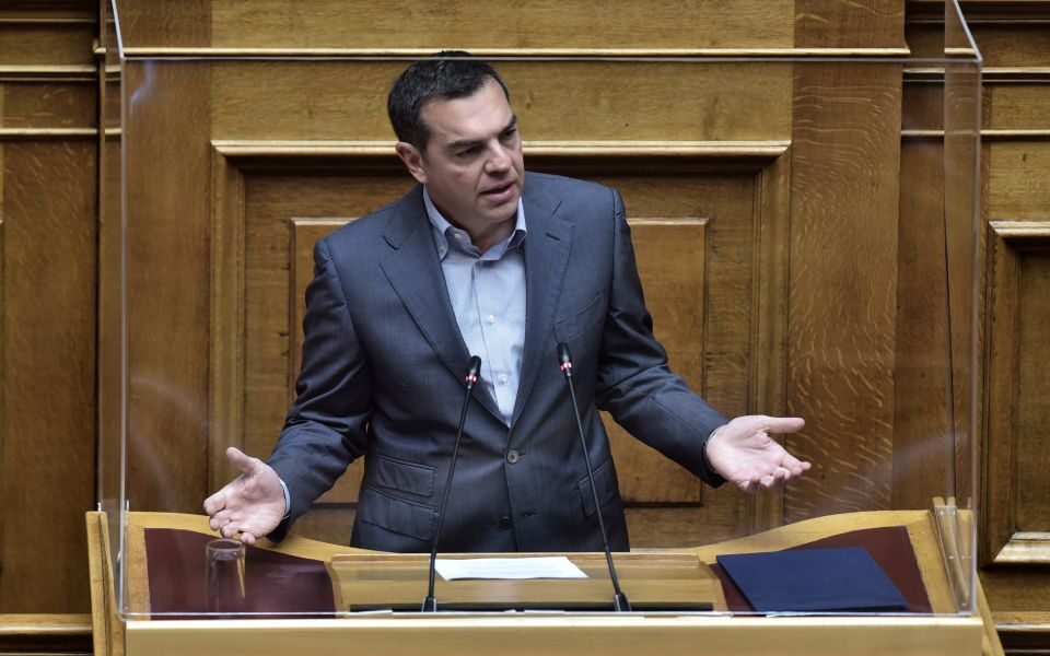 Society threatened by thousands of foreclosures, says Tsipras