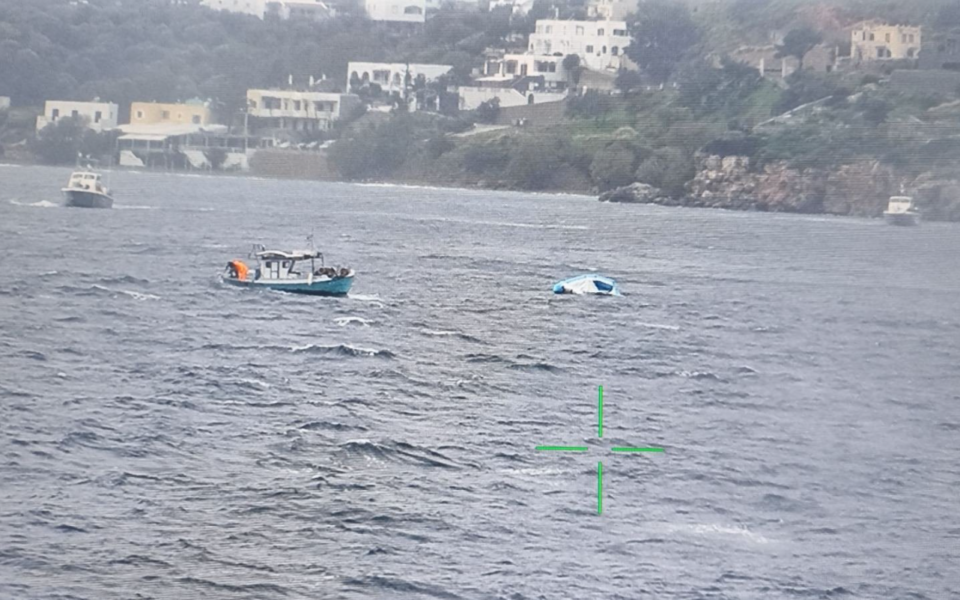 Woman dies as migrant boat sinks off Greek island